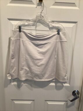 Adidas White Athletic Skort / Tennis